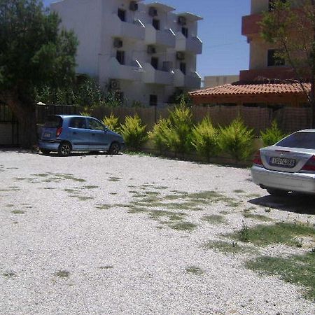 Adonis Beach Hotel Iraklio Exterior foto