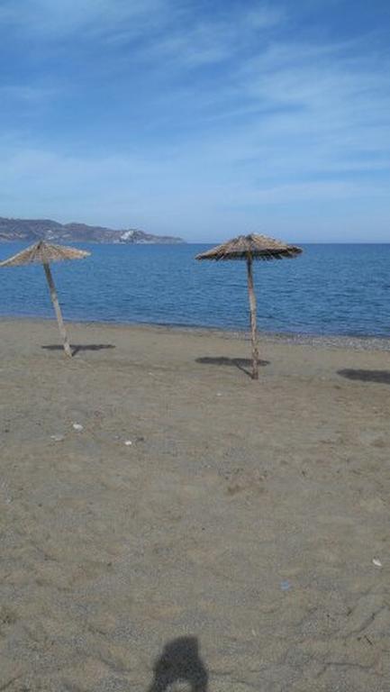 Adonis Beach Hotel Iraklio Exterior foto