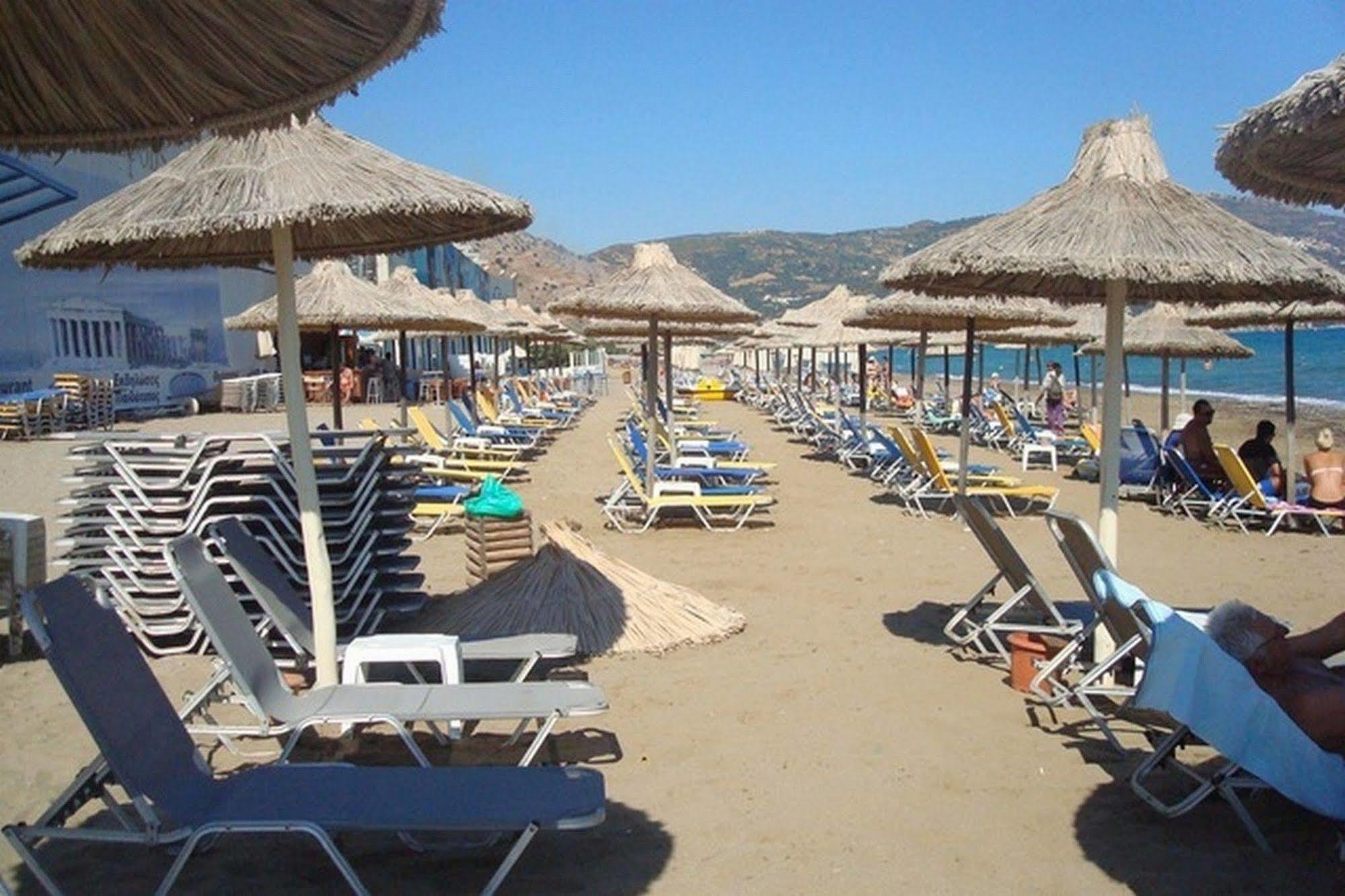 Adonis Beach Hotel Iraklio Exterior foto